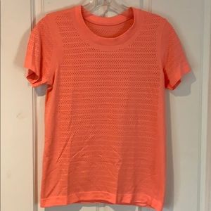 Lululemon Sz 4 Orange/Pink Breeze By Short Sleeve